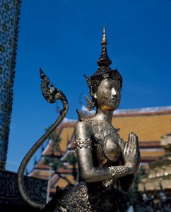 Haluan lähteä tekijältä Thai School