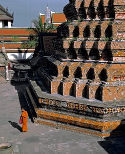 Näkymä makaavan Buddhan temppelistä, n. 1700 tekijältä Thai School