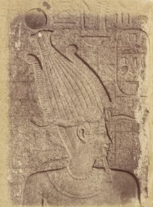 Lähikuva veistoksesta (pään profiili), Karnak) tekijältä Théodule Devéria