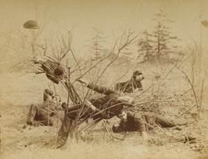 [Neljä miesopiskelijaa makaa freskossa] tekijältä Thomas Eakins