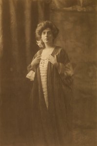 Laura Dreyfus Barney tekijältä Toponier Roissonnas