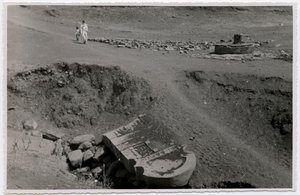 Pylvään katkelmia, Axum, Etiopia, valokuvaaja Ugo Monneret de Villard. tekijältä Ugo Monneret de Villard