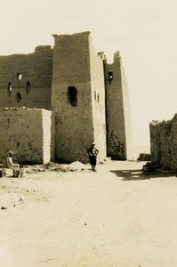 Pyhän Simeonin luostari, Assuan, Egypti, valokuvaaja Ugo Monneret de Villard. tekijältä Ugo Monneret de Villard