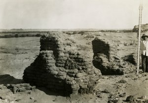 Hauta hautakammiossa, Qasr Ibrim, Egypti, valokuvaaja Ugo Monneret de Villard. tekijältä Ugo Monneret de Villard