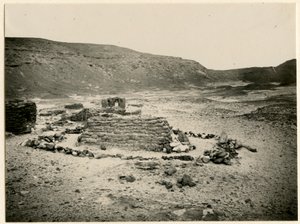 Hauta eteläisessä hautausmaassa, Qasr Ibrim, Egypti, valokuvaaja Ugo Monneret de Villard. tekijältä Ugo Monneret de Villard