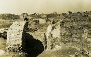 Trilobed-rakennus, al-Fustat, Egypti, valokuvaaja Ugo Monneret de Villard. tekijältä Ugo Monneret de Villard