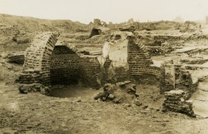 Trilobed-rakennus, al-Fustat, Egypti, valokuvaaja Ugo Monneret de Villard. tekijältä Ugo Monneret de Villard