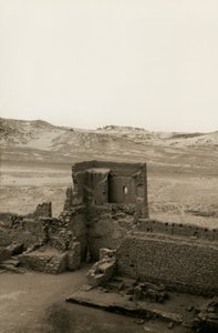 Pyhän Simeonin luostarin länsitorni, Assuan, Egypti, valokuvaaja Ugo Monneret de Villard.