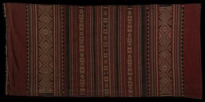 Bentenan-sarong, jonka minahasalaiset kutoivat joskus 1700-luvun tienoilla. tekijältä Unbekannt