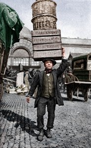 Covent Gardenin portteri, Lontoo, vuodelta 1922. tekijältä Unbekannt