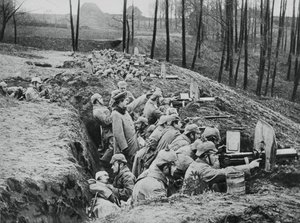 Saksalainen konekiväärikomppania Darkehmenin taistelun aikana, Venäjä, ensimmäinen maailmansota, 1915 tekijältä Unbekannt