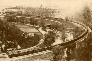 Jättimäinen tavarajuna 54 pakettiautosta yhdellä moottorilla, Chicago and North West Railway, 193 tekijältä Unbekannt
