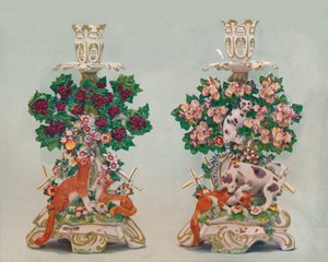 Pari Chelsea-kynttilänjalkoja, 1700-luku tekijältä Unbekannt