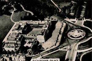 Ilmakuva Buckinghamin palatsista, 1939 tekijältä Unbekannt