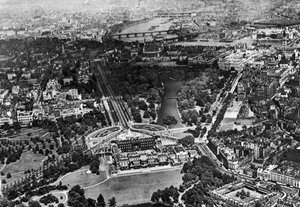 Ilmakuva Buckinghamin palatsista Lontoossa, 1926-1927 tekijältä Unbekannt