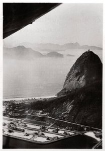 Ilmakuva Sokeritoppavuoresta, Rio de Janeiro, Brasilia, Zeppelinistä, 1930 1933 tekijältä Unbekannt