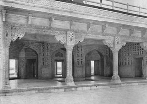 Agra. Huone Jasmine Towerissa, vuodelta 1910. tekijältä Unbekannt