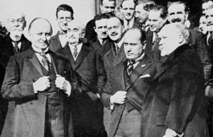 Liittoutuneiden edustajat Lausannen konferenssissa 1922 tekijältä Unbekannt