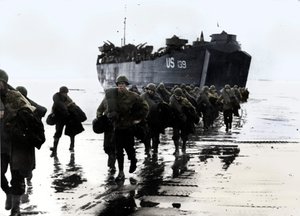 Amerikkalaiset joukot laskeutuvat Normandian hiekalle vuonna 1944 tekijältä Unbekannt