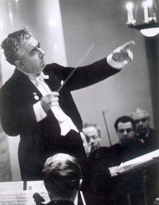 Aram Khachaturian, neuvosto-armenialainen säveltäjä, 1960-luku tekijältä Unbekannt