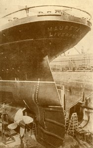 Työssä Mauretanian perässä, Dry Dockissa, n. 1930. tekijältä Unbekannt