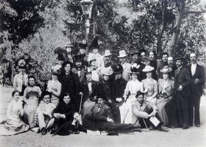 Kirjailija Maxim Gorky ja Anton Chekhov Moskovan taideteatterin näyttelijöiden välillä, 1900 tekijältä Unbekannt