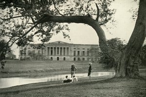 Barrackpore House, North Front, 1870, 1925. tekijältä Unbekannt