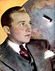 Bing Crosby, yhdysvaltalainen laulaja ja näyttelijä, 1934-1935 tekijältä Unbekannt