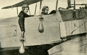 Bomb Droppers, 1914-1918, c1920. tekijältä Unbekannt