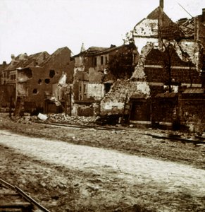 Pommitetut rakennukset, Nieuwpoort, Flanderi, Belgia, c1914-c1918 tekijältä Unbekannt