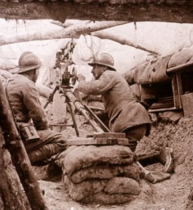 Naamioitu konekivääri, c1914-c1918 tekijältä Unbekannt