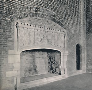 Savupiippu Tattershall Castlessa, Lincolnshire, 1927 tekijältä Unbekannt