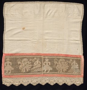 Kangas, jossa on naishahmojen ja riikinkukkojen reunus, 1700-1800-luku. tekijältä Unbekannt