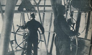 Mukavuutta matkustajille ja upean keskusohjauksen matkustamo, c1935 tekijältä Unbekannt