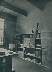 Hans Hartlin suunnitteleman kirjaston kulma, v. 1927 tekijältä Unbekannt