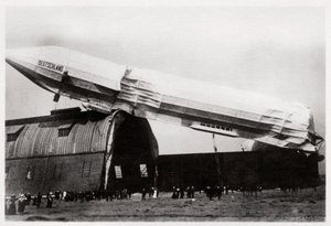 Törmäsi Zeppelin LZ 8 Deutschland II, Düsseldorf, Saksa, 1911 1933 tekijältä Unbekannt