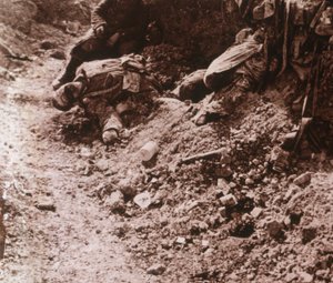 Kuolleet ruumiit, Beauséjour, Pohjois-Ranska, c1914-c1918 tekijältä Unbekannt