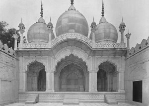 Delhi. Moti Musjid eli helmimoskeija, vuodelta 1910. tekijältä Unbekannt