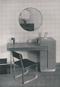 Rouva Adolph Stuberille suunniteltu kirjoituspöytä, 1933 tekijältä Unbekannt