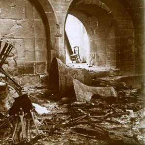Tuhoutunut kirkko, Marne, Pohjois-Ranska, c1914 tekijältä Unbekannt