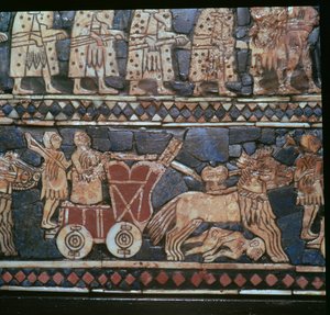 Yksityiskohta Urin standardista, jossa sumerilainen sotavaunu, Etelä-Irak, noin 2600-2400 eaa. tekijältä Unbekannt