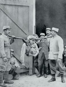 Häiriötekijät edessä, ihmiskäärme, Ranska, ensimmäinen maailmansota, 1915 tekijältä Unbekannt