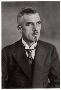 Tohtori Ludwig Duerr, saksalainen ilmalaivojen suunnittelija, 1800-luvun lopulla tai 1900-luvun alussa 1933 tekijältä Unbekannt