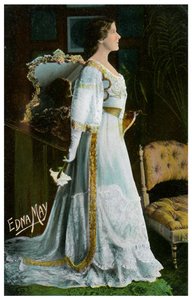 Edna May, yhdysvaltalainen näyttelijä ja laulaja, 1900-1919 tekijältä Unbekannt