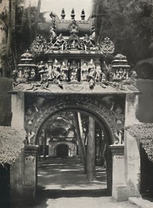 Sisäänkäynti hindutemppeliin, Ceylon, 1926 tekijältä Unbekannt