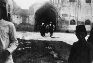 Bagdadin basaarin sisäänkäynti, Mesopotamia, ensimmäinen maailmansota, 1918 tekijältä Unbekannt