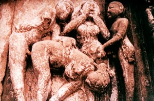 Eroottinen veistos, hindutemppeli, Khajuraho, Intia, 950 - 1050