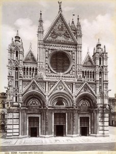 Sienan katedraalin julkisivu, Italia, 1800-luvun loppu tai 1900-luvun alku tekijältä Unbekannt