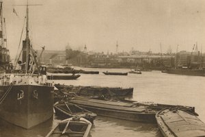 Uskolliset alukset, jotka palvelevat Lontoota, tarvitsevat: uima-altaan Custom Housesta Billingsgateen, vuonna 1935. tekijältä Unbekannt