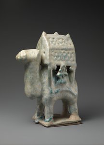 Kamelin muotoinen hahmo, joka kantaa palankiinia ja kahta ratsastajaa, 1200-1200-luvun alku. tekijältä Unbekannt